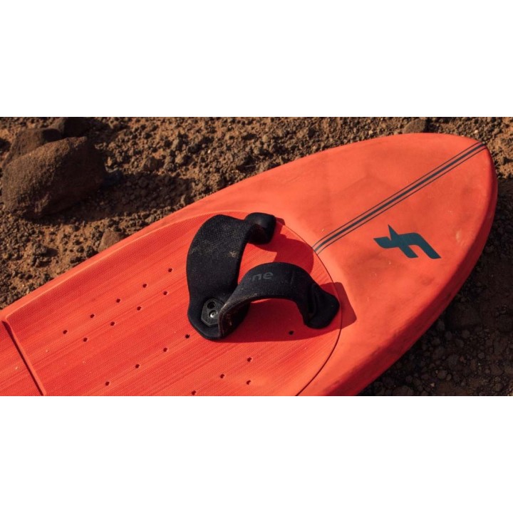 V-Strap F-one sur Foilboard F-one