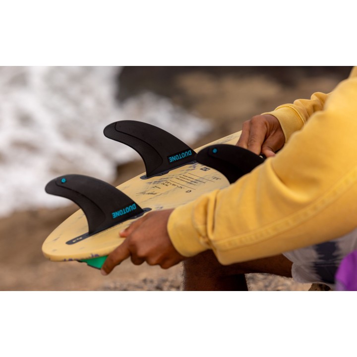 Duotone Blur SLS - Planche de Kitesurf Allround pour Grosses Vagues