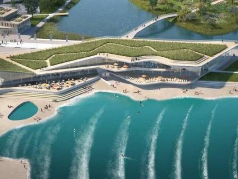 Une piscine à vagues à Erdeven
